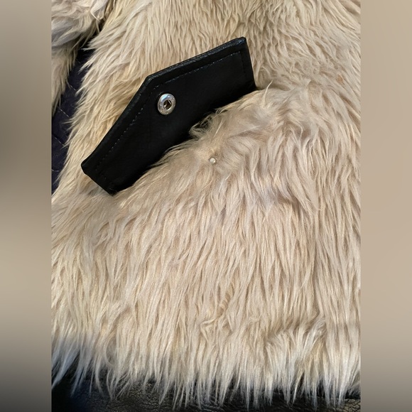 Freya Multi-Fabric Motorcycle Jacket - Picture 6 of 7